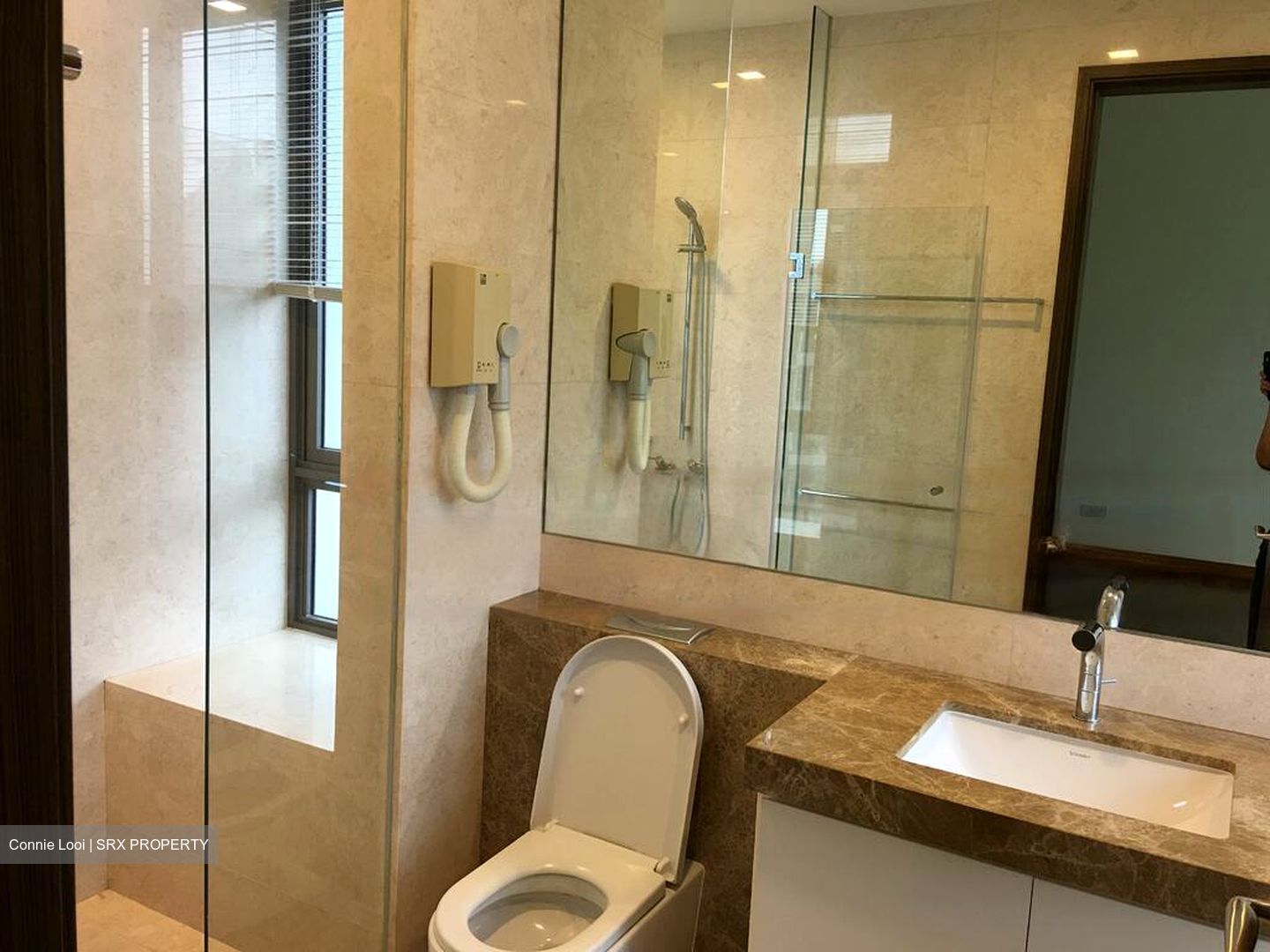 Latitude (D10), Condominium #579697451